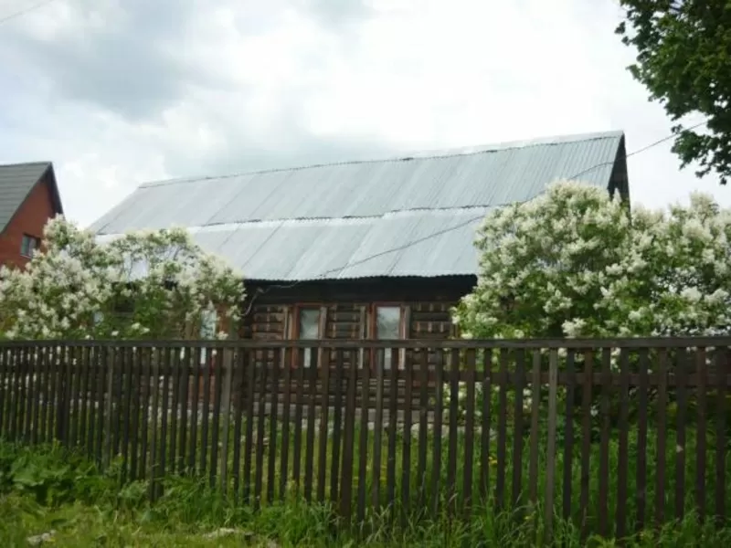 Дом с участком 13 соток в Дзержинском р-не,  д. Каравай,  150 км от МКАД